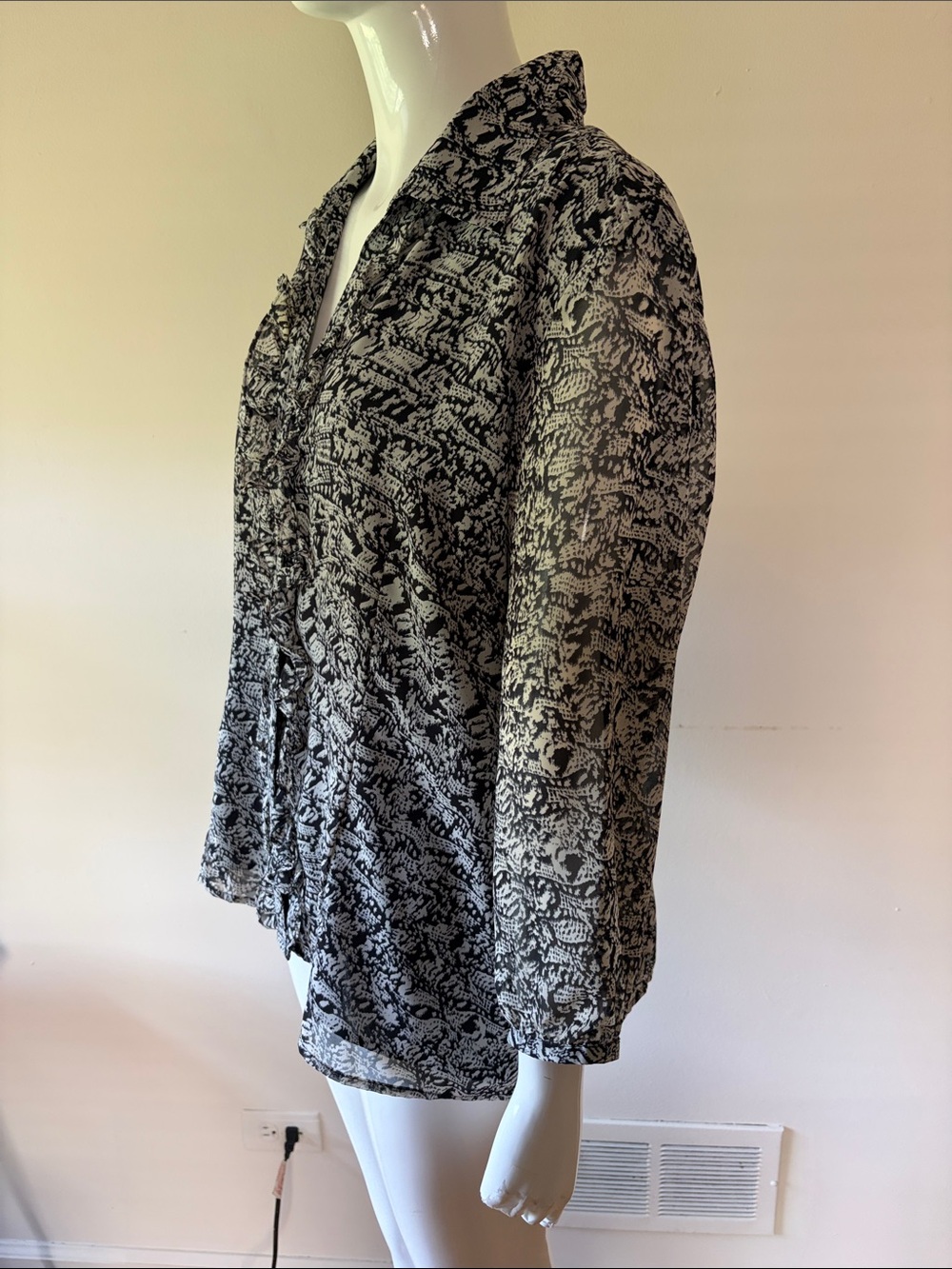 Black & White Printed Collared Blouse with Button Front